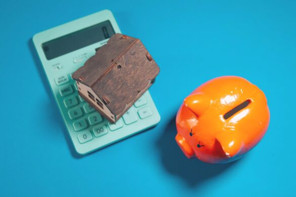 Calculator Piggy Bank House Photo